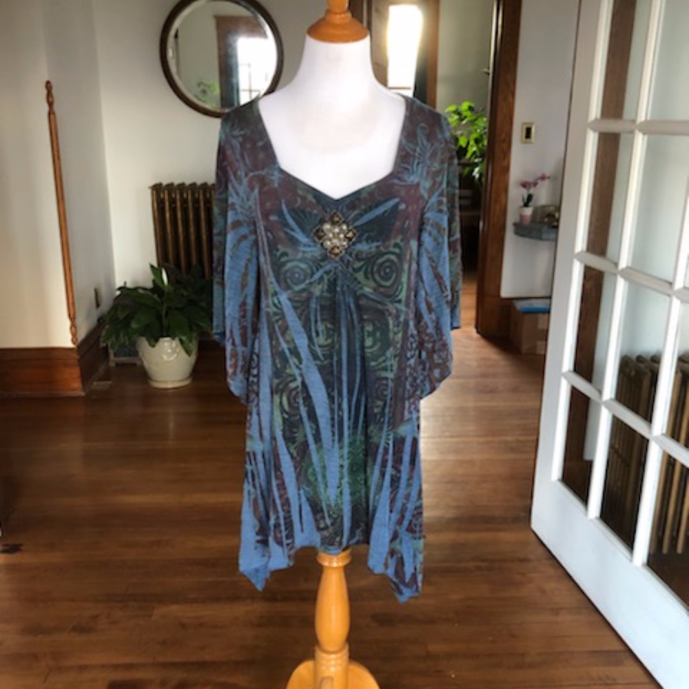 One World Handkerchief Hem Dress Bell Sleeve Beaded Medallion Silky Feel Large